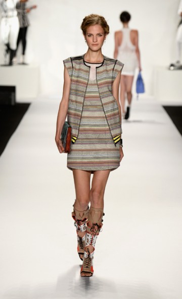 I love this Rebecca Minkoff look, and similarly I love the idea of wearing matchy-matchy items. So in for spring!